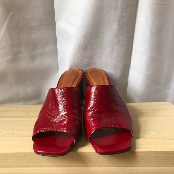 Playful 90s red berry leather patent mules (made in Spain) - Picture 4 of 7